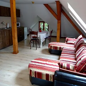 https://historic-villa-apartments.praguehotelsweb.com
