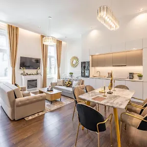 https://high-end-luxurious-quentin-residence-in-the-heart-of.inbudapesthotels.com