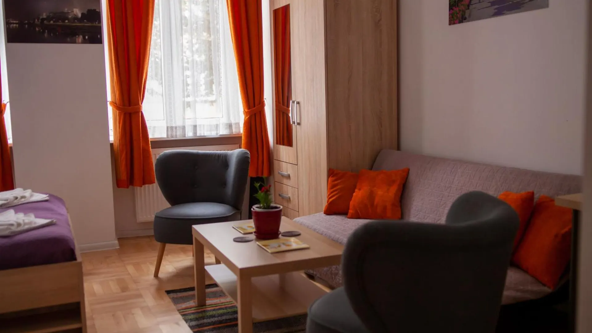 Lukas Guest Rooms Krakow